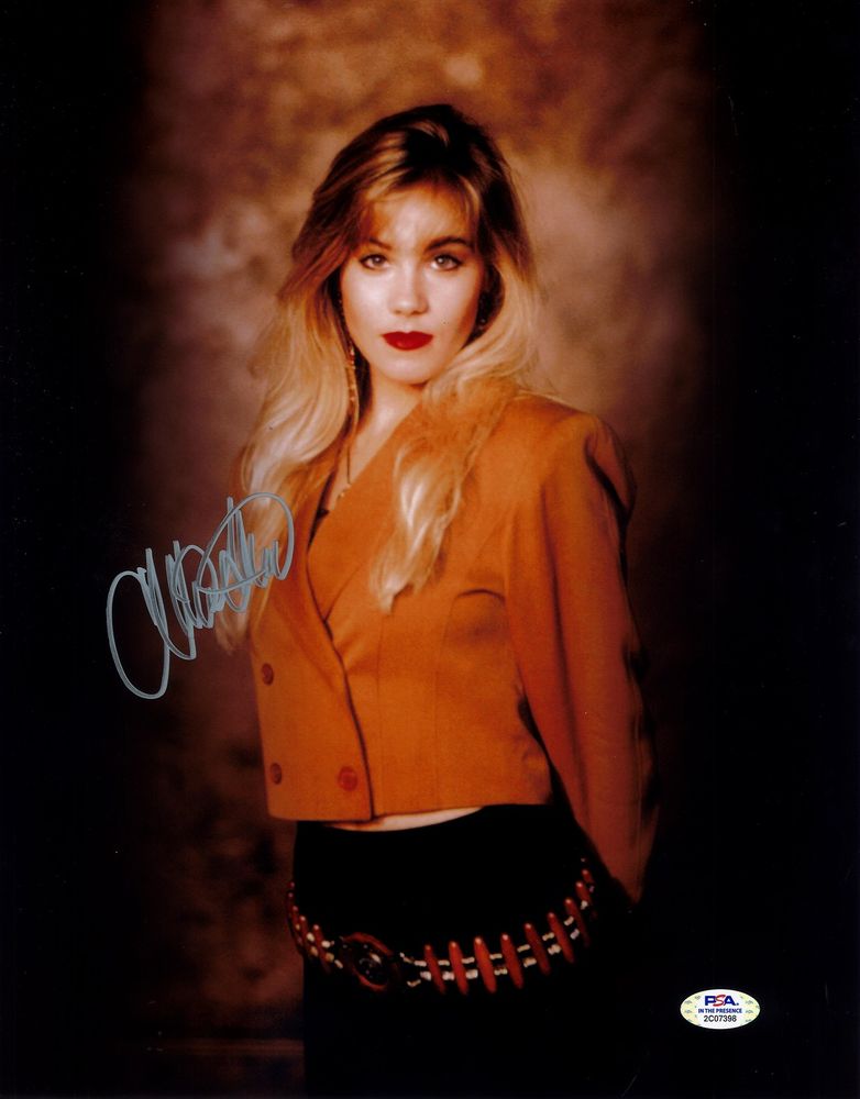 Christina Applegate &mdash; signed 11&times;14 &mdash; PSA In the Presence authenticated