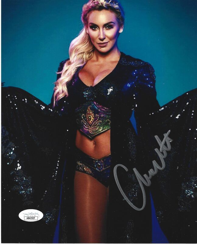 Charlotte Flair 3